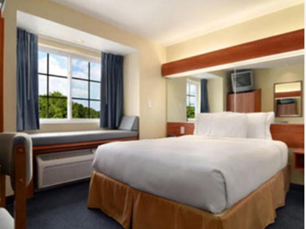 Microtel Inn & Suites Huntsville Cameră foto